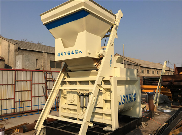 混凝土攪拌機(jī)正工作呢抱軸了怎么辦？